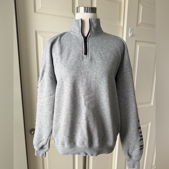 Taylor Swift Sweatshirt Eras Tour Small Quarter Zip